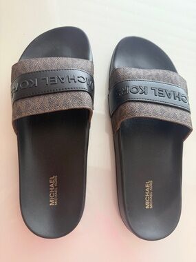 Michael Kors Black and Brown Logo Strap Slide Sandals NWOT